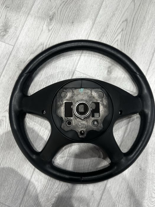 Волан мерцедес C-class W204