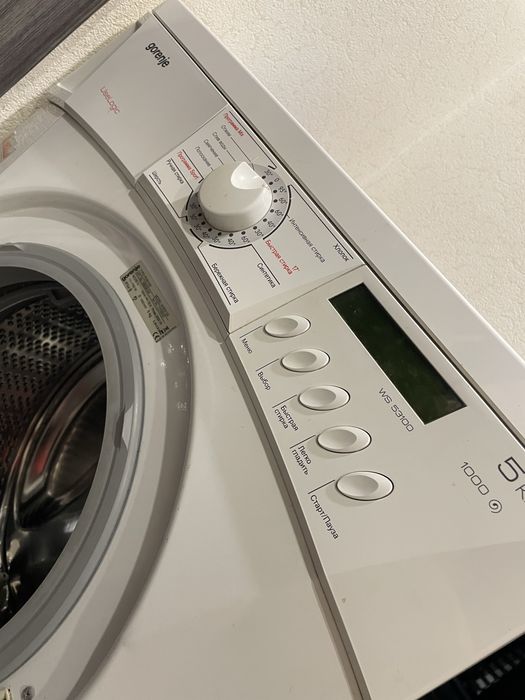 Продам стиралтную машинку