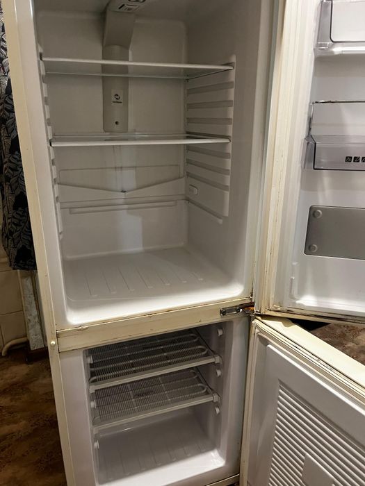 Продам холодильник Самсунг