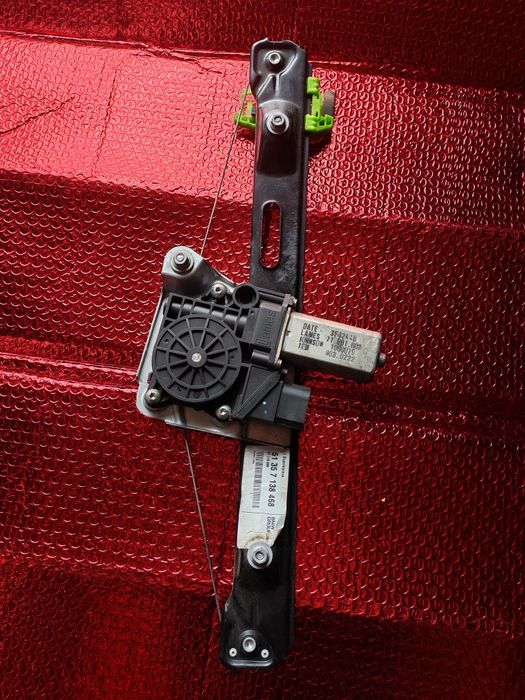 Macara geam spate Bmw  e87 e90/e91