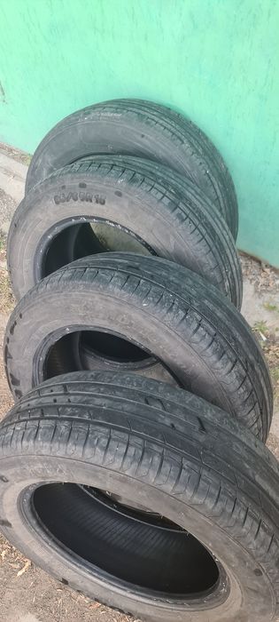 Продам летние шины  RoadX 195x65x15.