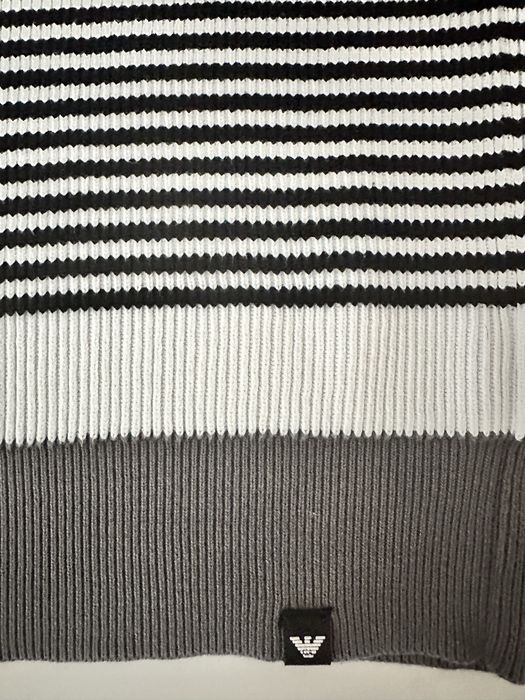 Pulover Emporio Armani