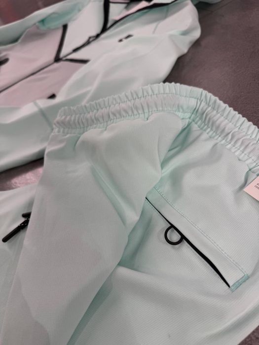 *VIP* Trening Nike Tech Fleece Model nou Calitate premium !