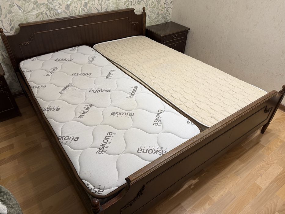 Двухспальная кровать