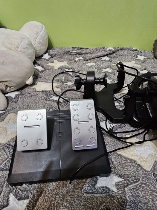 Продается игровой руль