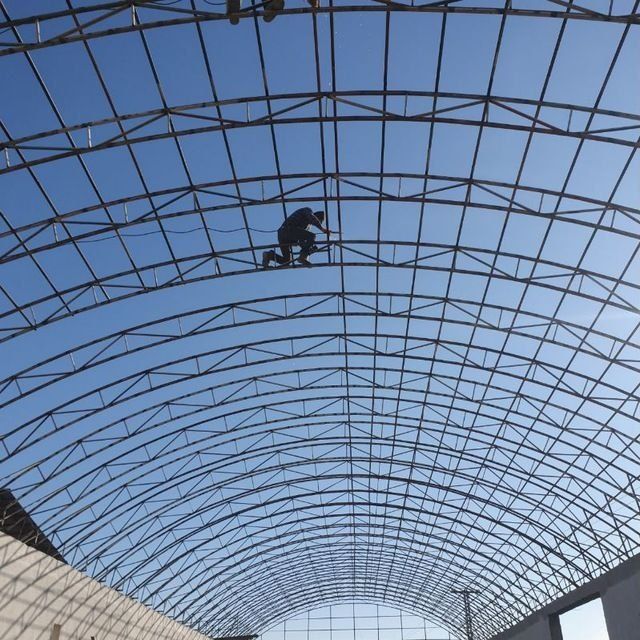 Kanteyner materialdan tom naves stadiyonlar