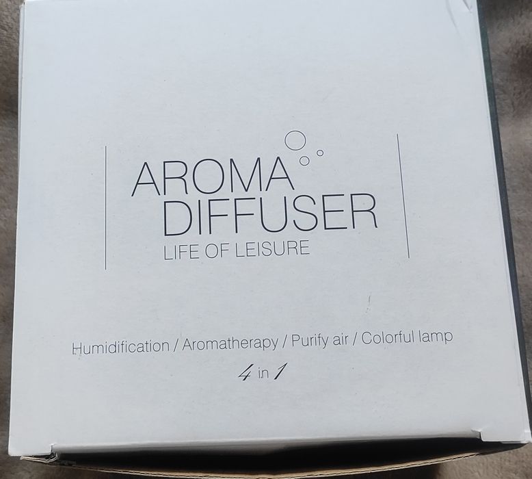 Арома лампа/ Ел. дифузер  с 2 бр. етерични масла, 500мл