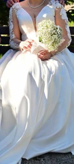Vand rochie de mireasa