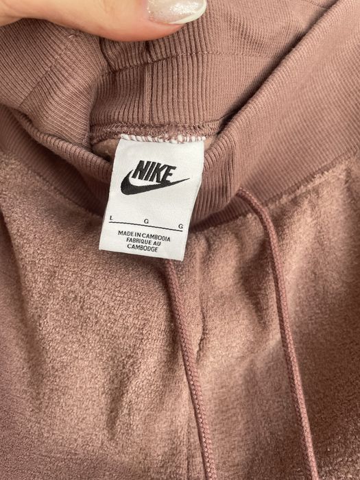 Nike лилав анцунг
