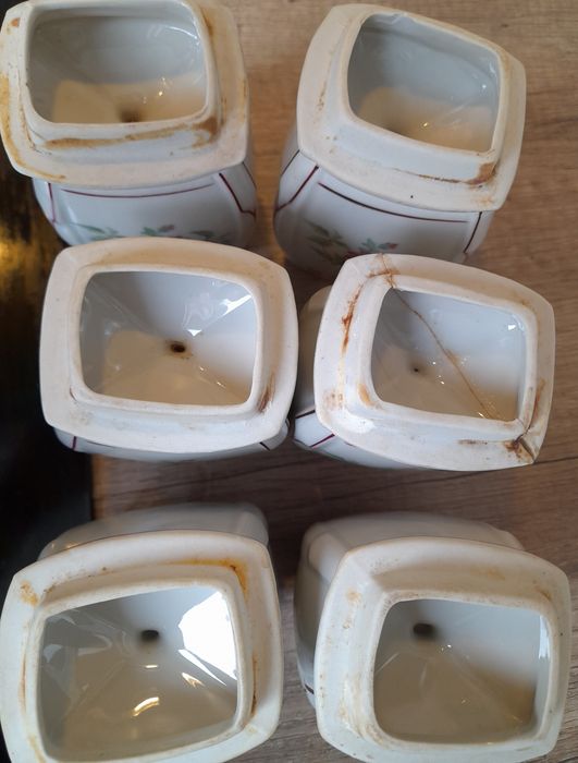 Стар български порцеланов сервиз за подправки