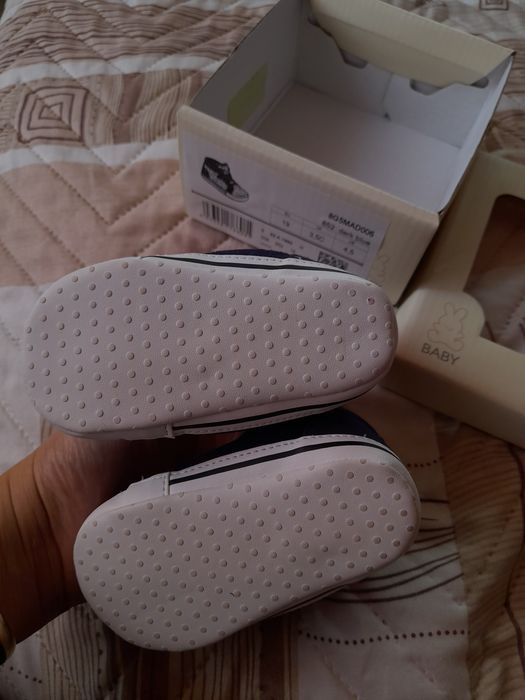 Бебешки обувки Benetton