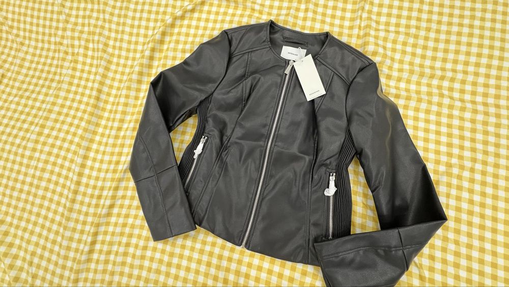 Reserved дамско черно кожено яке еко кожа