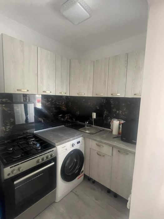 Închiriez garsoniera garsonieră