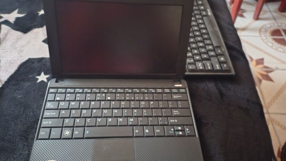 Vînd leptop asus perfect funcțional