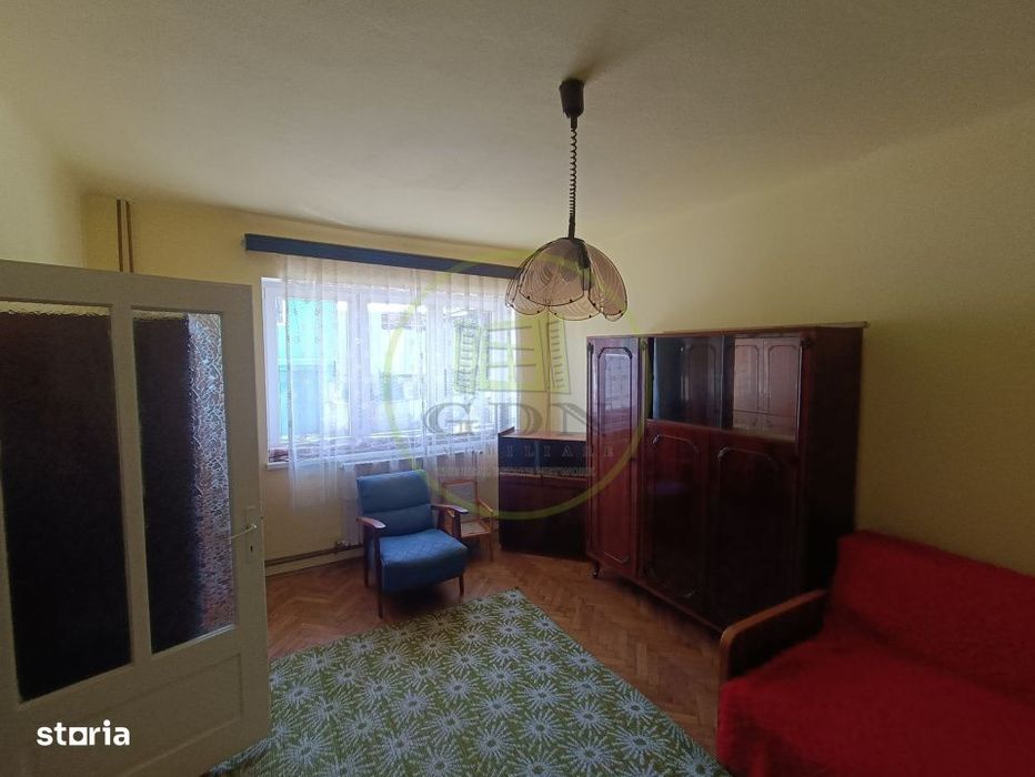 Casa vila de vanzare in Reghin, zona centrala.