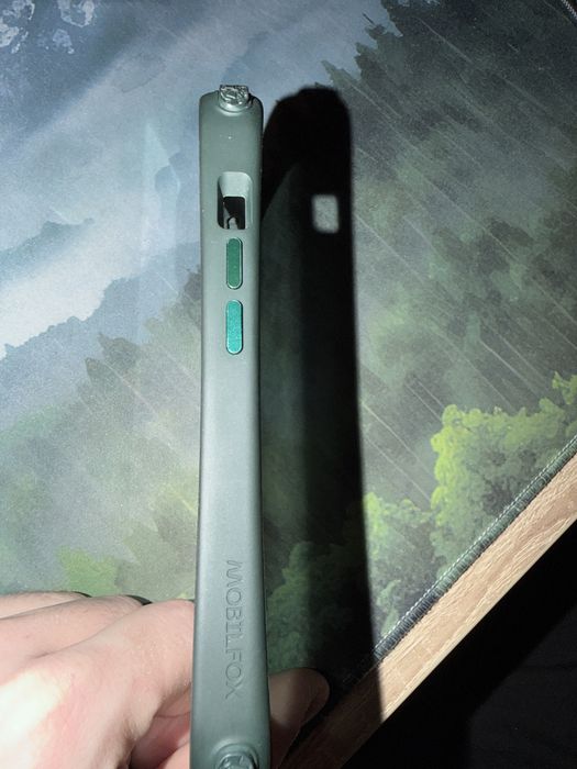 Husa mobilfox iphone 15 verde in stare foarte buna