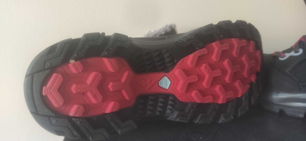 Нови дамски зимни боти непромокаеми Quechua +  подарък