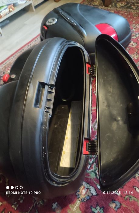 Vand Side case ( Coburi)  givi keyless