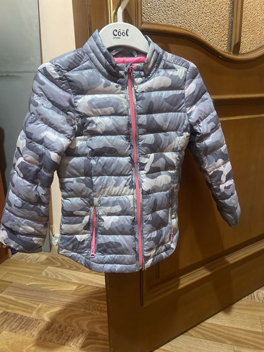 Продам куртку легкую Diesel