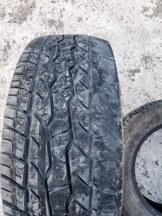Продаю резину Maxxis Bravo AT-771