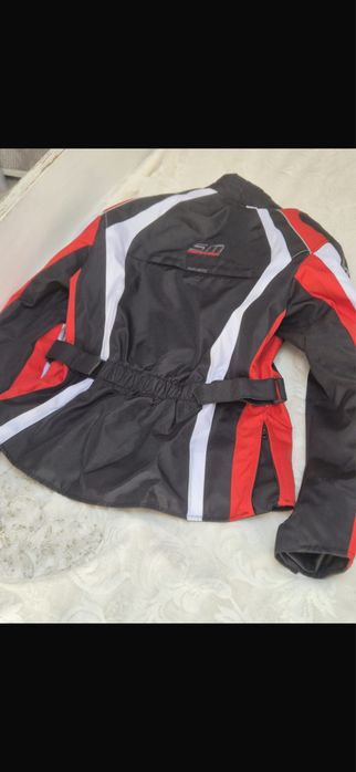 Vând costum moto complet