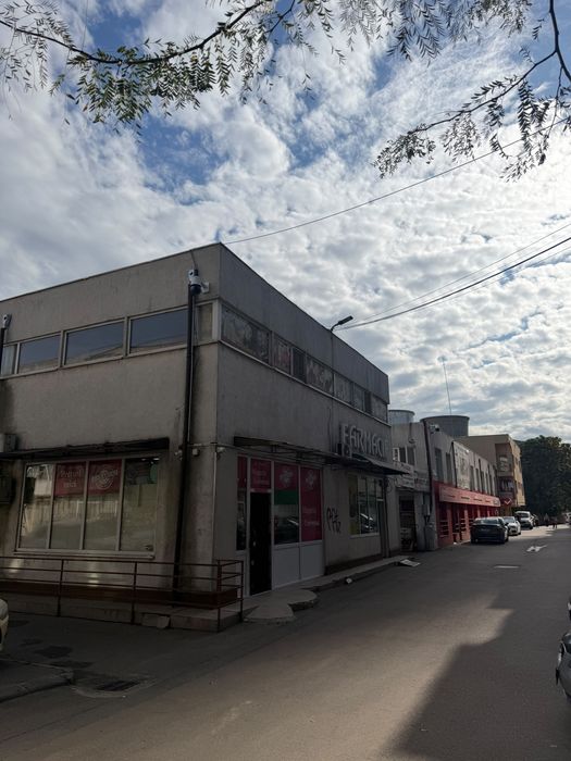 Spatiu Comercial Piata CET  -  TRAFIC PIETONAL INTENS