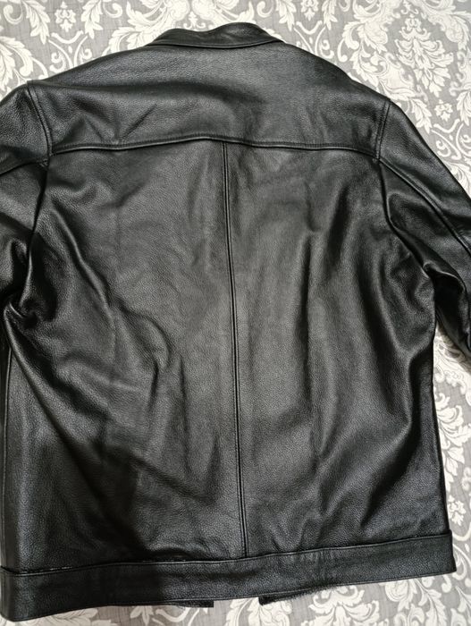 Продам новую кожаную куртку