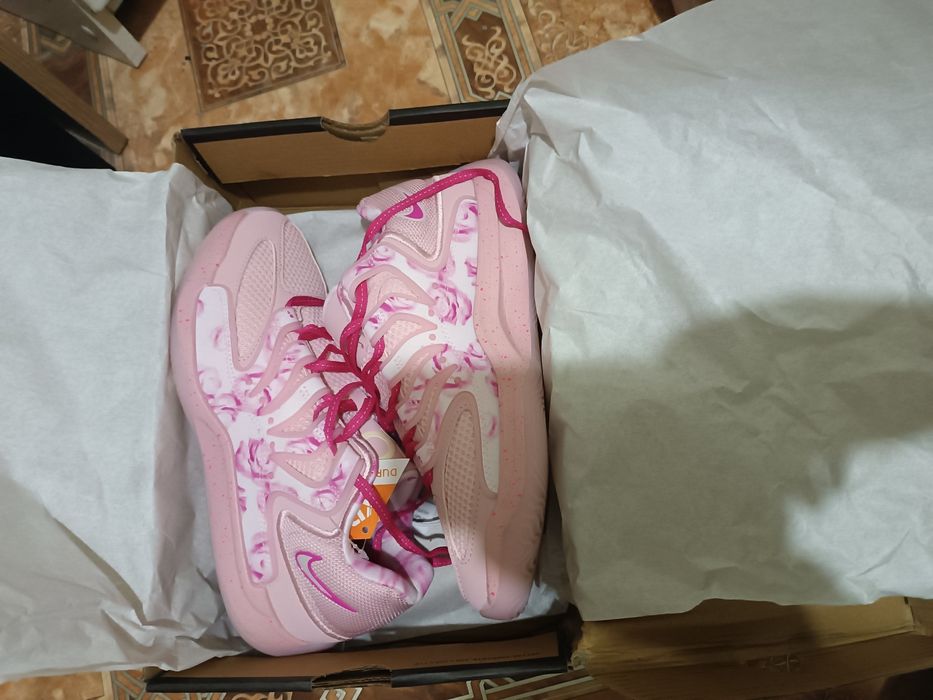 продам кросовки кд 18