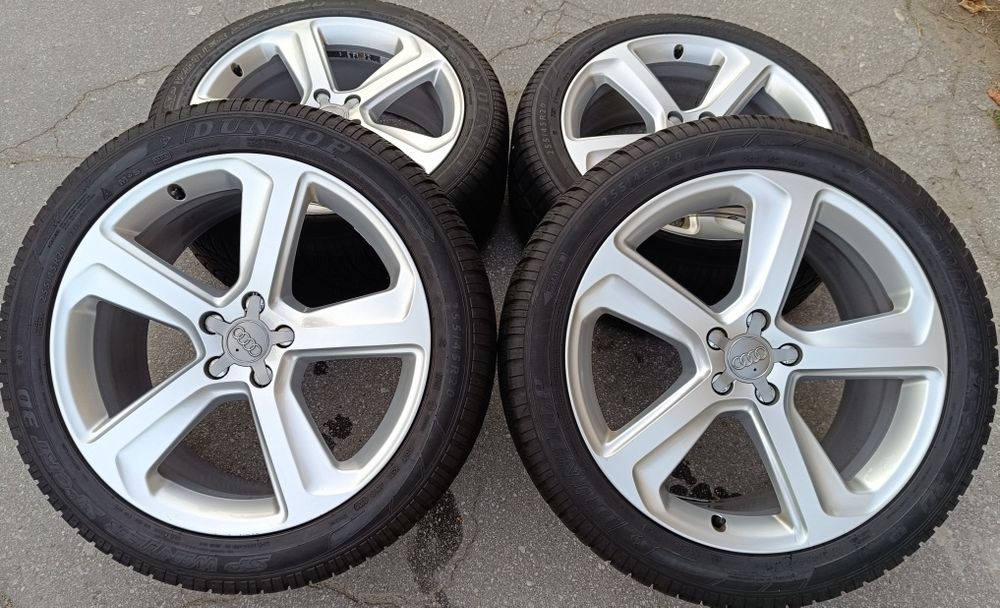 Оригинални джанти с гуми зимни 20 цола Audi Q5 SQ5 дот 2022г.