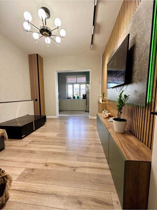 Коратошда 4 хонали, евроремонт, квартира сотилади, 94 м2