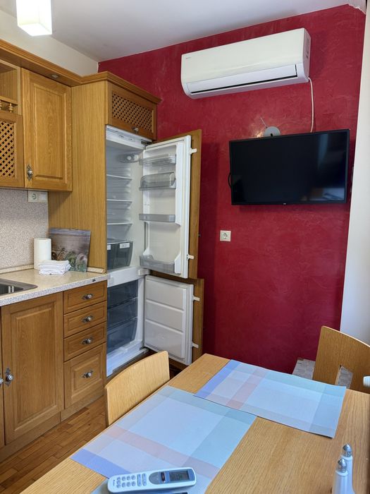 Дава се под наем Двустаен апартамент в Перник, Изток - 68 кв.м за 450 € - Снимка #3