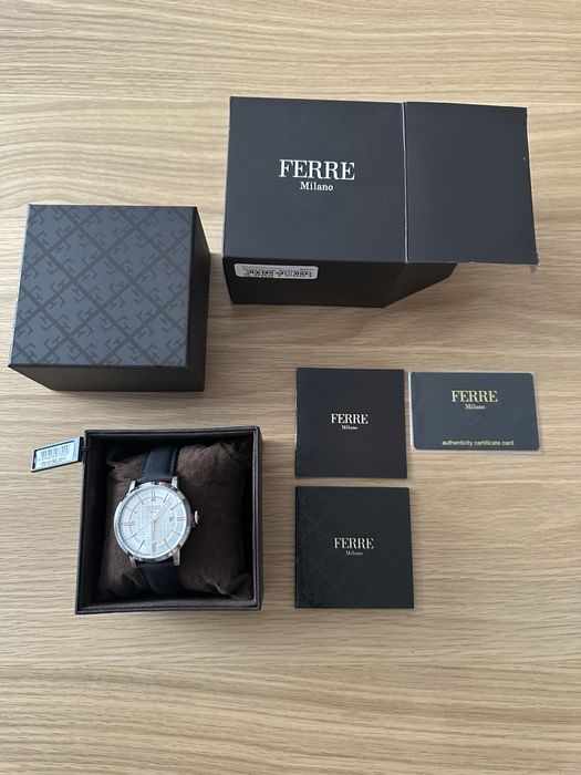 Дамски часовник Ferre