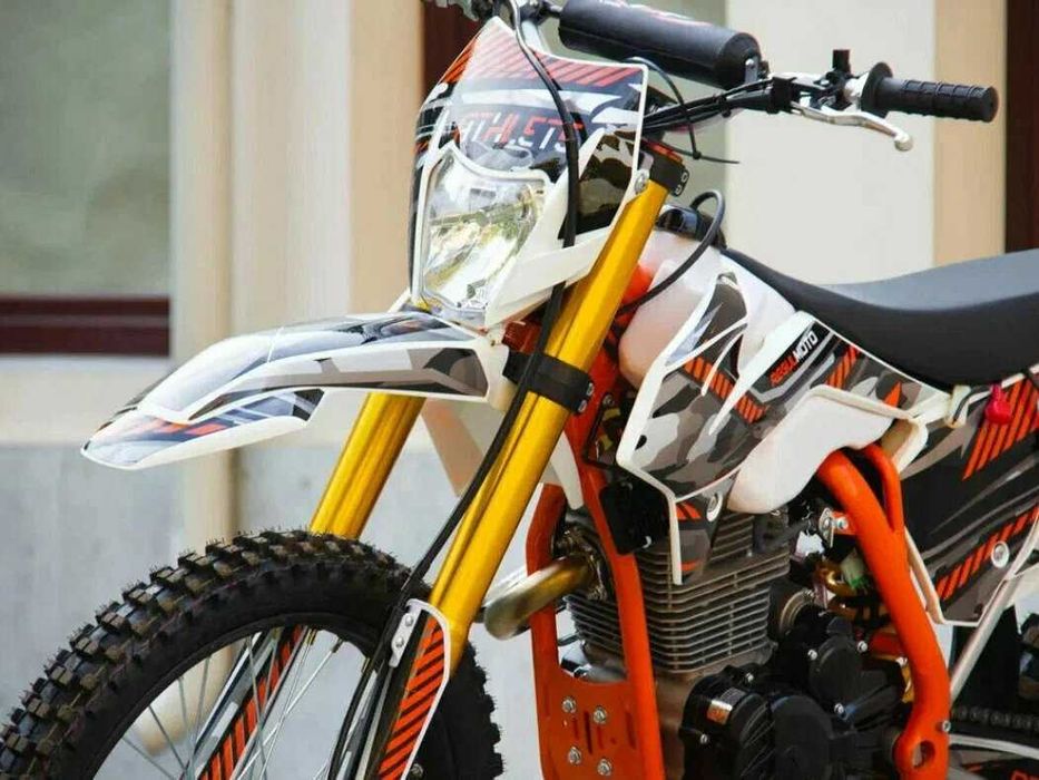 Мотоцикл Regulmoto Athlete 250 21/18