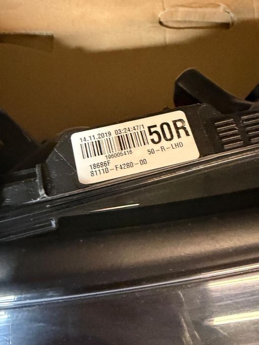 Far dreapta / stanga Toyota CH R complete Full Led Lupa 2019/2023