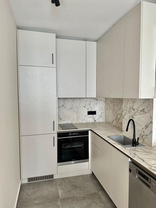Дава се под наем Двустаен апартамент в София, Кръстова вада - 72 кв.м за 990 € - Снимка #3