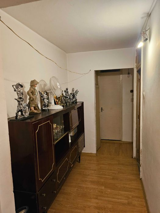 Apartamant de vanzare zona apusului sector 6