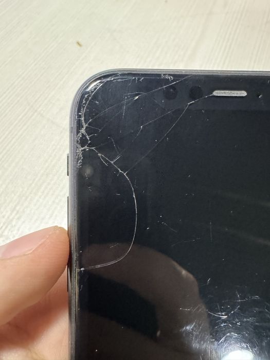Продается iPhone 11,128g