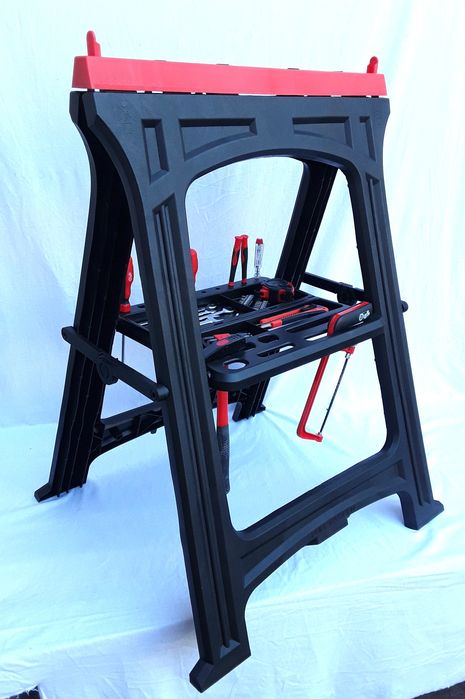 SET 2 capre pliabile pentru lucru din material plastic NOI