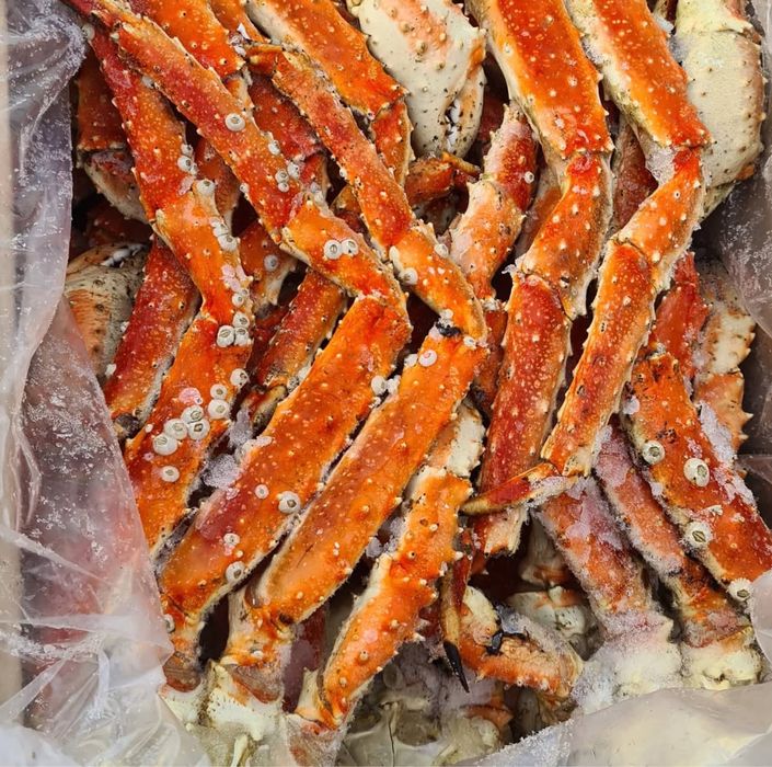 Клешни краба,камчатский краб,живые раки,варенные раки,креветки