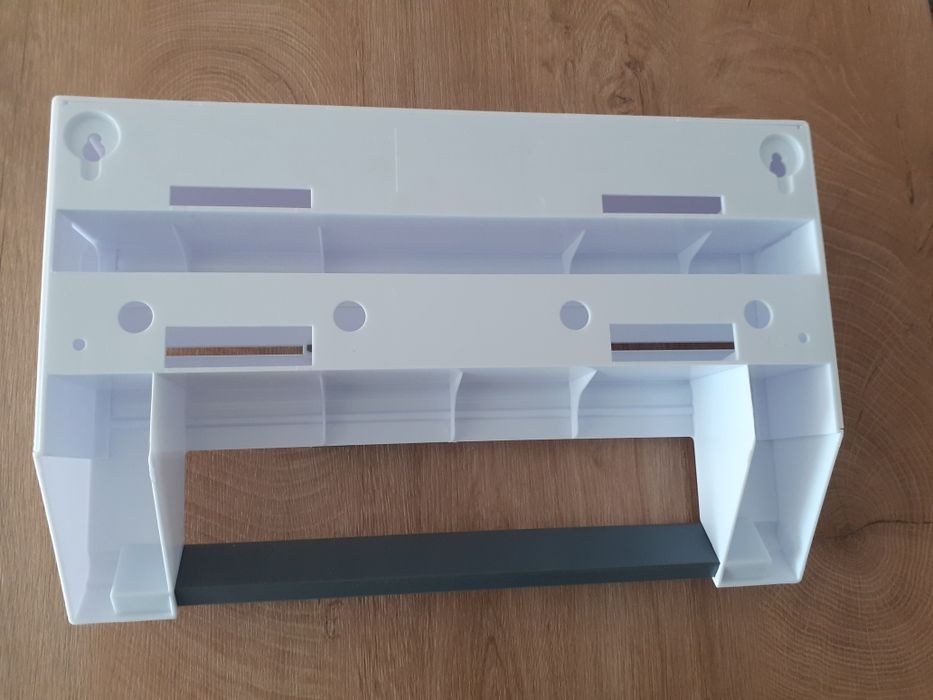 Стойка за кухненска ролка