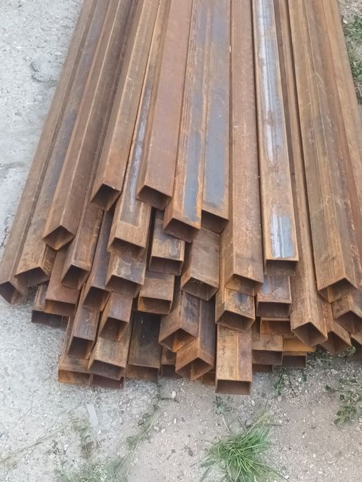 Vând țeavă rectangulară nouă nefolosită lungime 6metri diametru 6x4