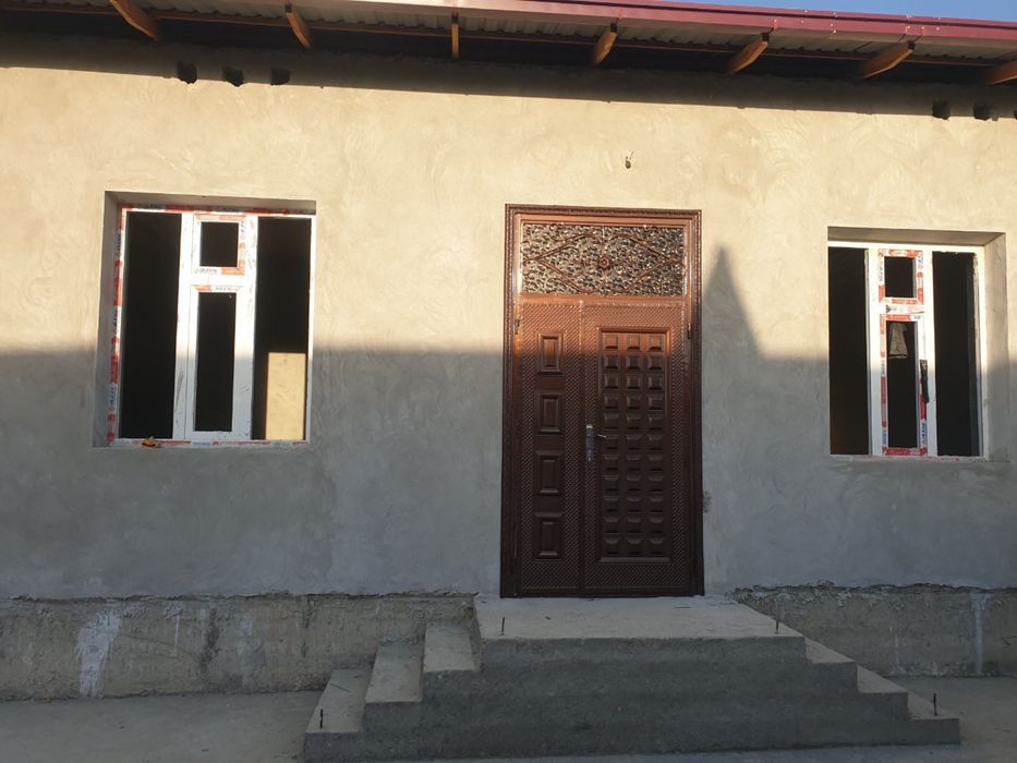 Коттеж сотилади.