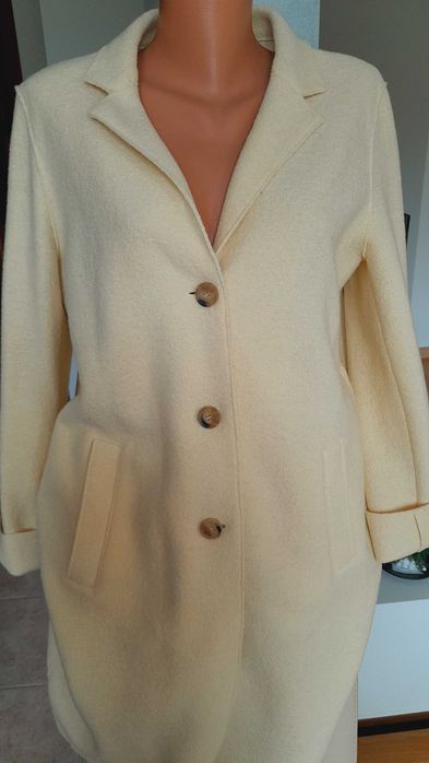 Жълто  манто естествена вълна