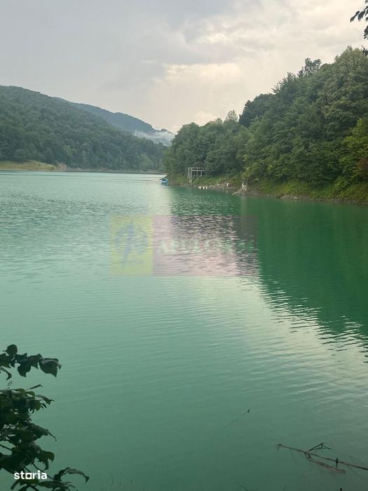 Teren cu deschidere la lac – Valea Doftanei, Prahova