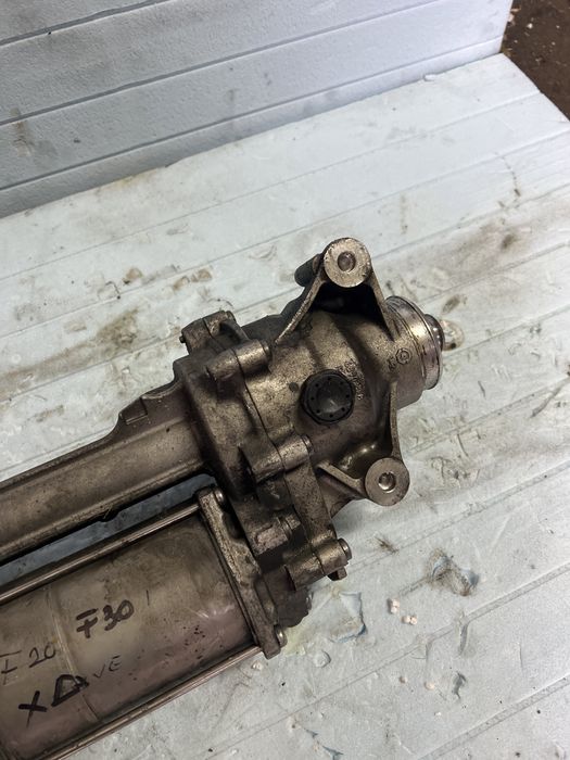 Caseta directie bmw f30 f31 xdrive