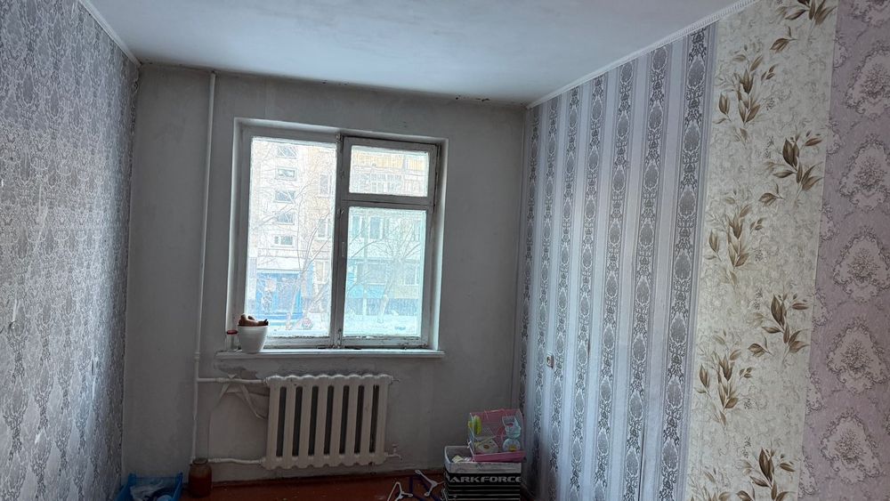 Продам 2 к в 20 мкр улучшенной планировки 2/5