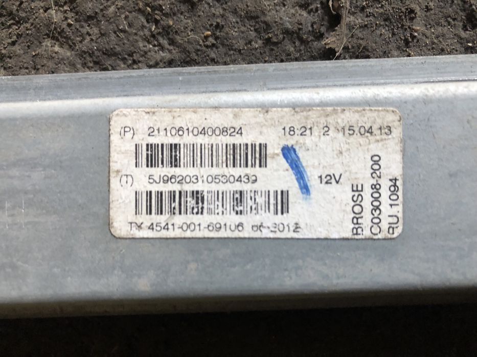 Продам стекло подемник приора