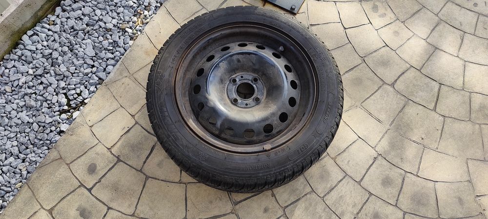 Set jante tablă R16 cu anvelope de iarnă cu protecție jantă