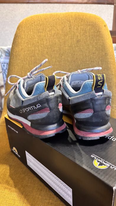 La sportiva Boulder X women approach shoes