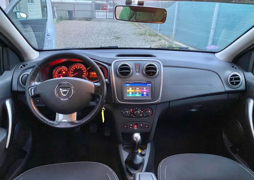 Navigatie auto Dacia Logan 2 + rama